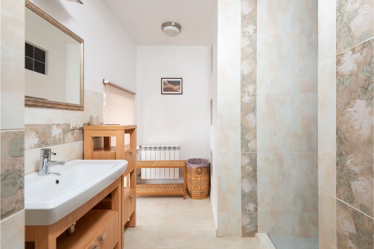 Read more about the article How to ensure you select the right bathroom tiles